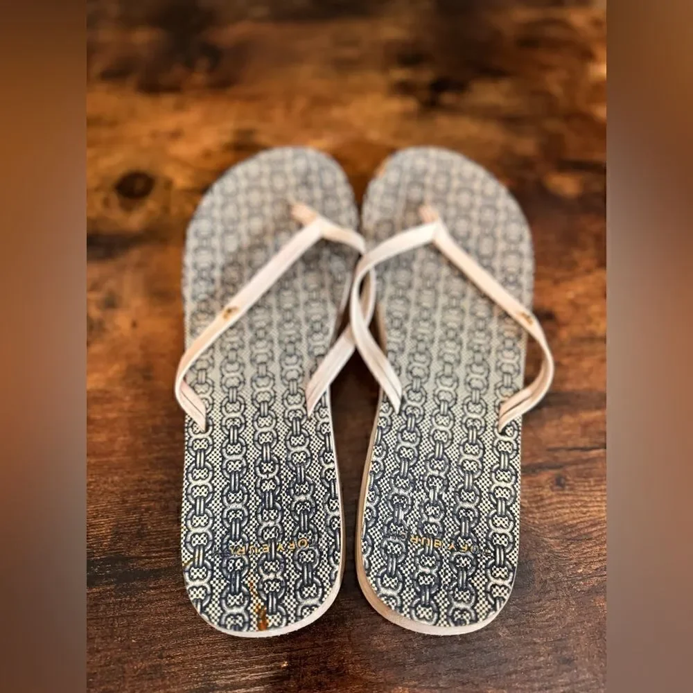 Tory‎ Burch Blue and White flip flops size 8/9